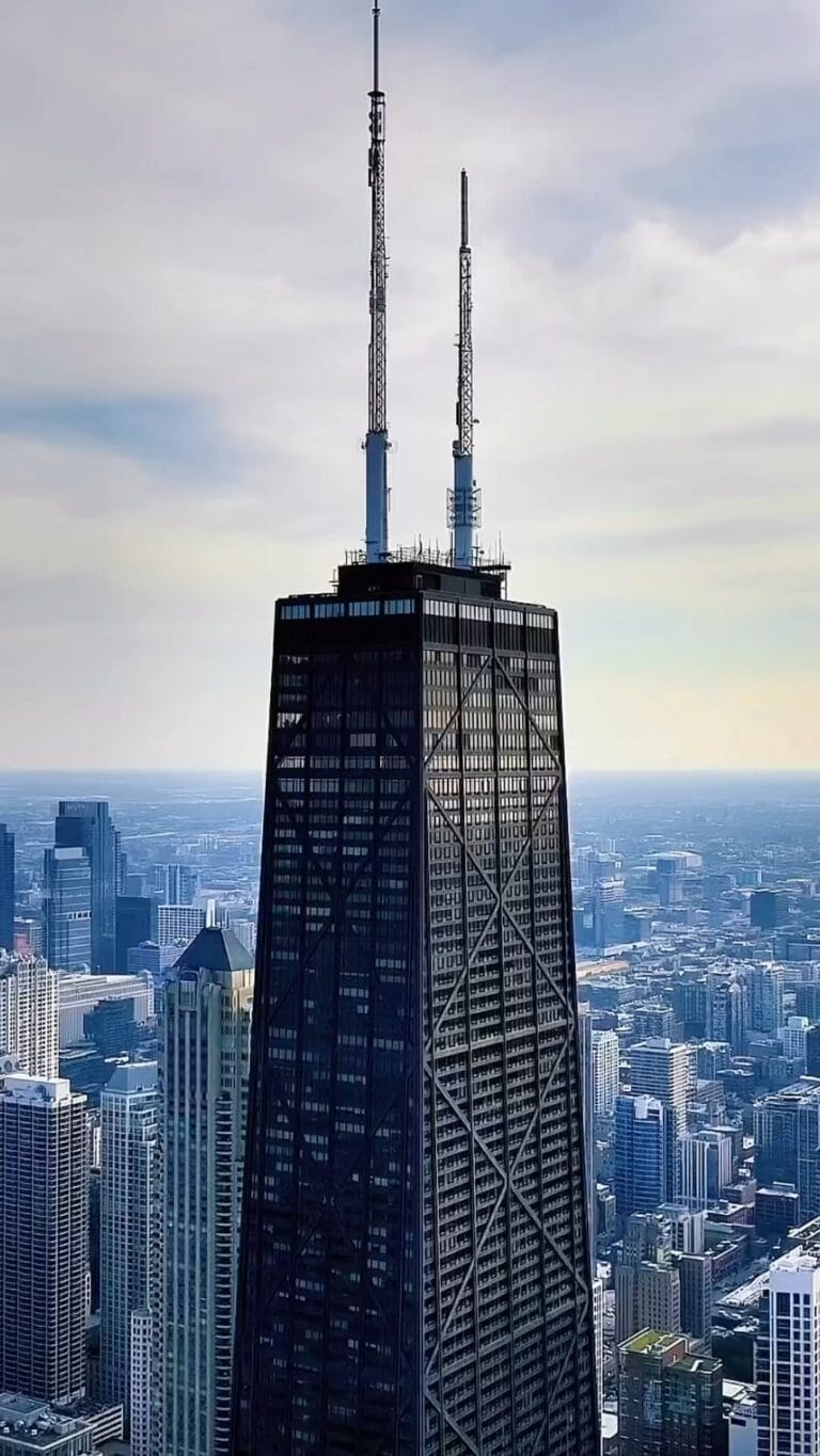 Contact Us 2 BodyLuxe Dr Snatched Hancock Tower Michigan Ave Chicago