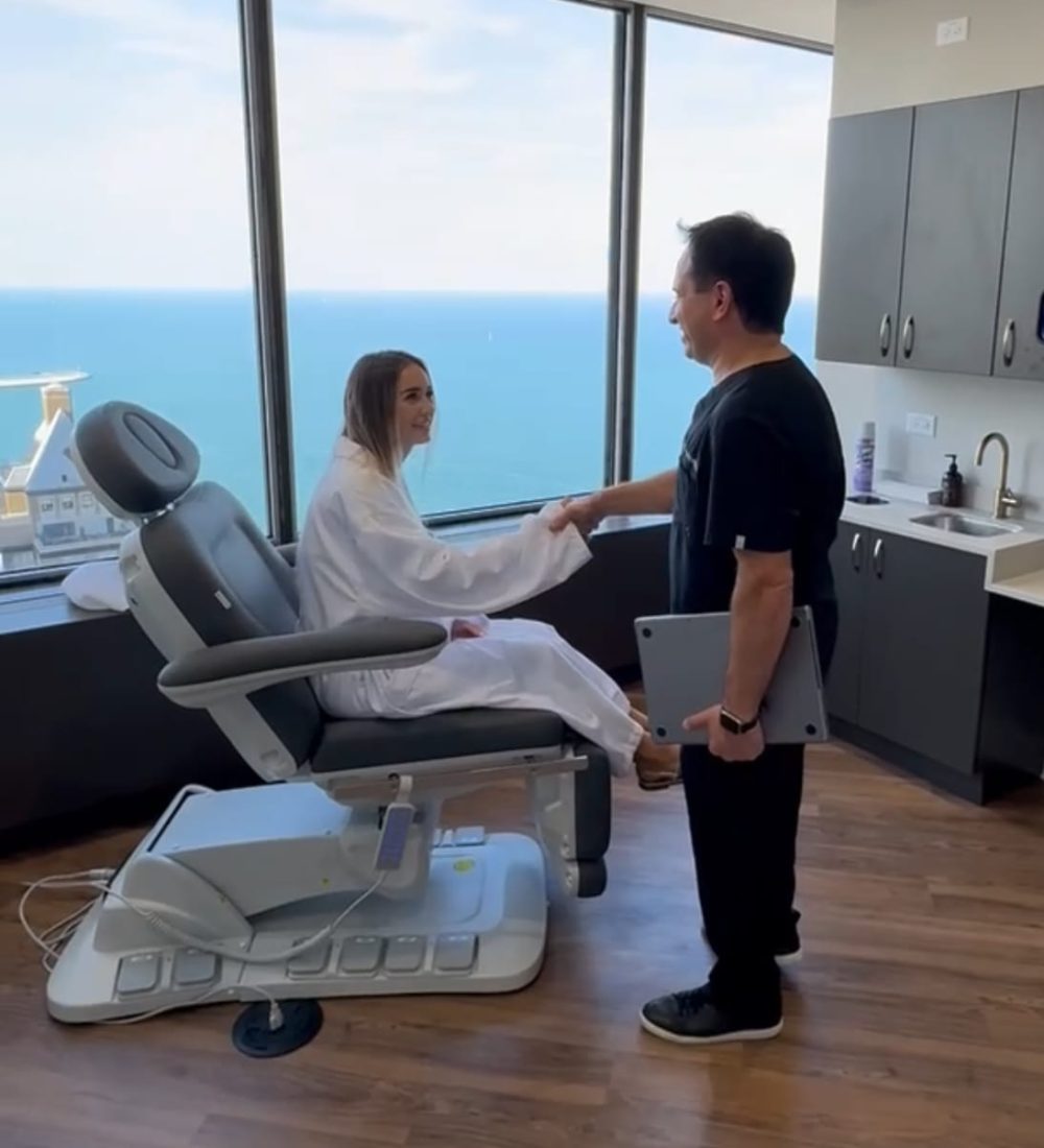Free Consultation with Dr Farrugia Chicago